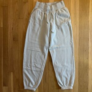 nike jogger sweatpants